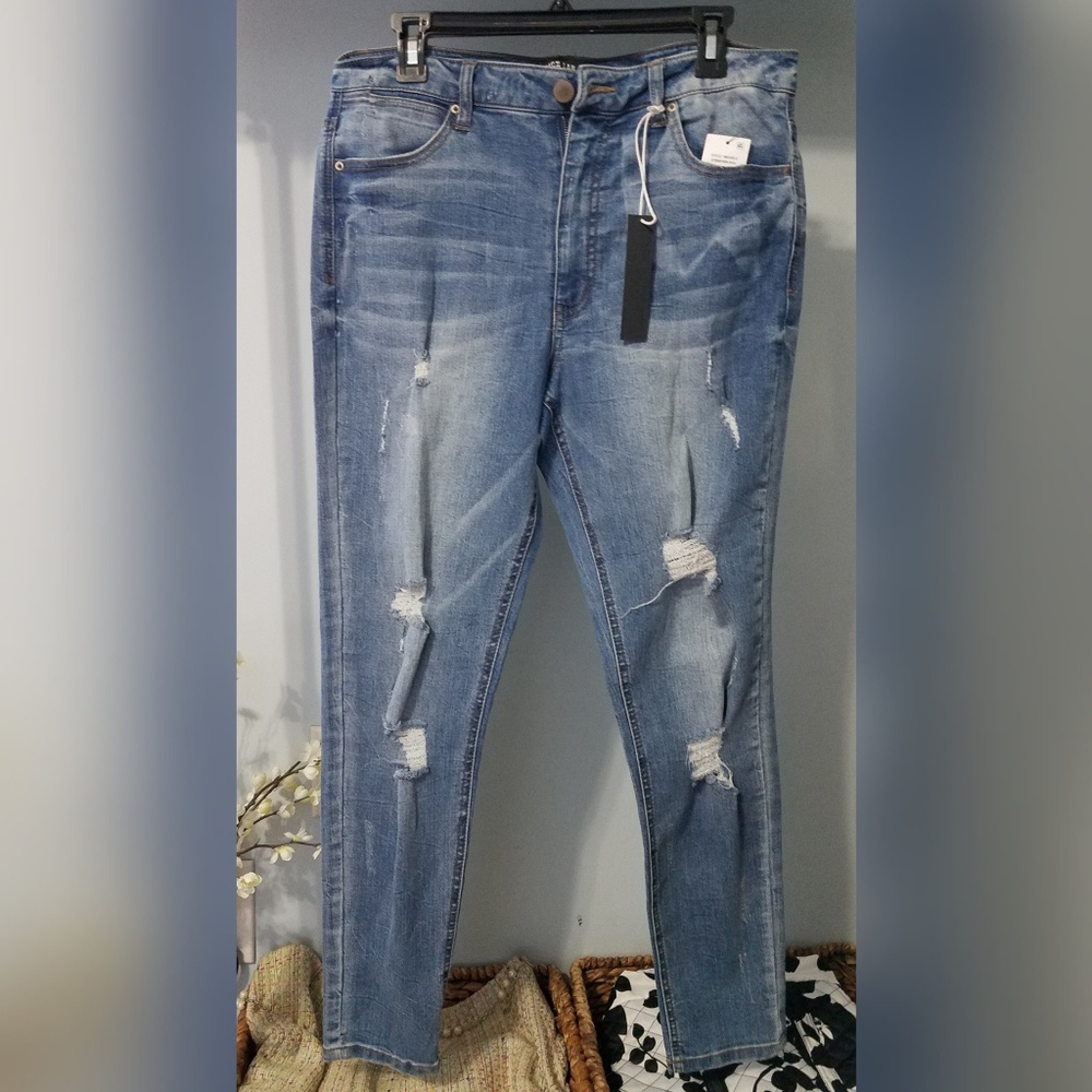 Skinny jeans